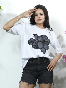 Women Floral Colourblocked Applique T-shirt